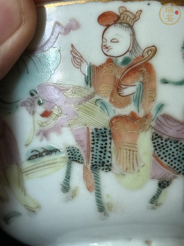 古玩陶瓷麒麟送子粉彩三才蓋杯真品鑒賞圖