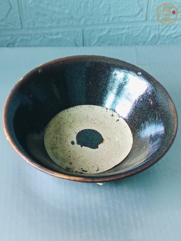 古玩陶瓷黑釉茶碗真品鑒賞圖