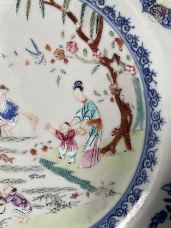 古玩陶瓷青花加彩漁家樂紋盤真品鑒賞圖
