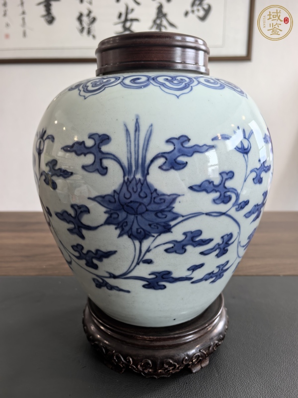 古玩陶瓷青花纏枝花卉紋罐真品鑒賞圖