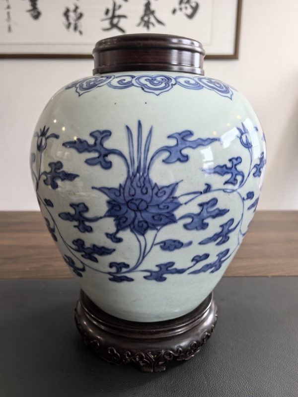 古玩轉(zhuǎn)賣文物公司庫出清順治青花纏枝花卉紋罐拍賣，當(dāng)前價(jià)格168元