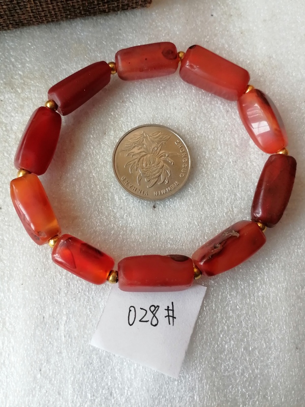 古玩轉(zhuǎn)賣天然紅瑪瑙珠串拍賣，當(dāng)前價(jià)格680元