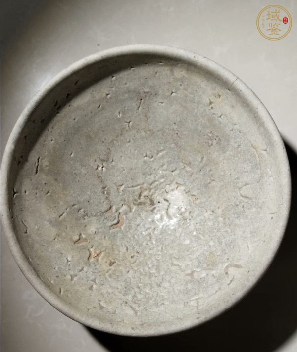 古玩陶瓷鈞窯月白釉大碗真品鑒賞圖