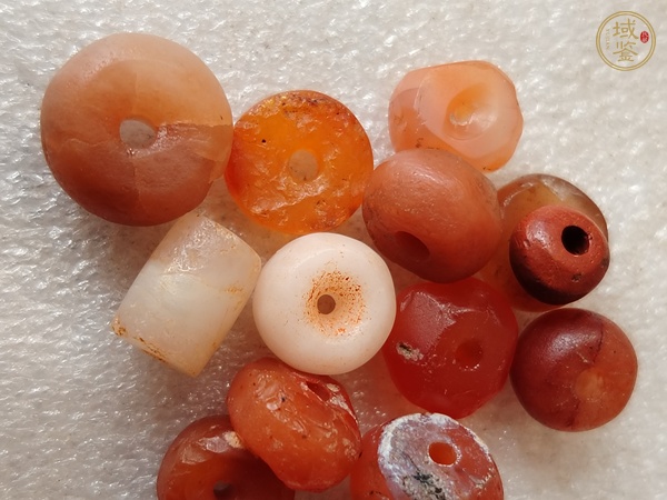 古玩玉器天然瑪瑙珠真品鑒賞圖