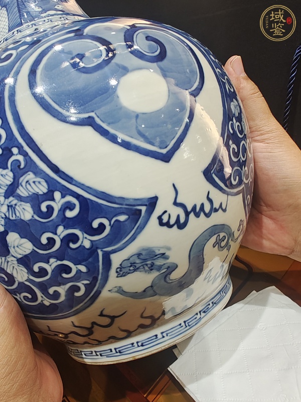 古玩陶瓷青花賞瓶真品鑒賞圖