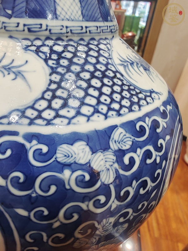古玩陶瓷青花賞瓶真品鑒賞圖
