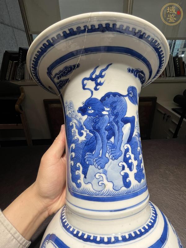 古玩陶瓷青花海水瑞獸圖花觚真品鑒賞圖