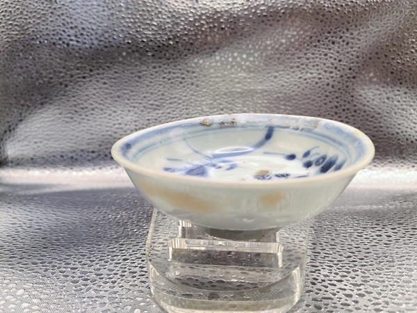 古玩陶瓷明代青花花卉紋盤拍賣,當前價格388元