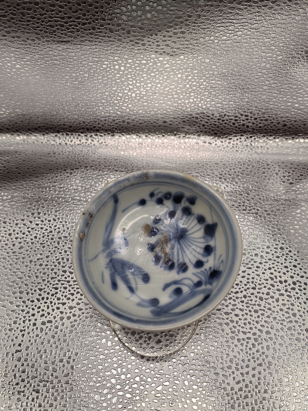 古玩陶瓷明代青花花卉紋盤拍賣,當前價格388元