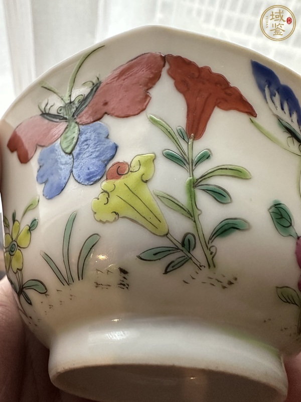 古玩陶瓷粉彩花卉碗真品鑒賞圖