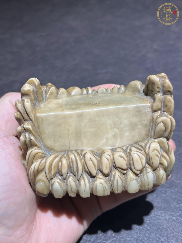 古玩玉器壽山石羅漢坐像真品鑒賞圖