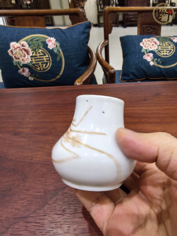 古玩陶瓷礬紅描金花卉水洗真品鑒賞圖