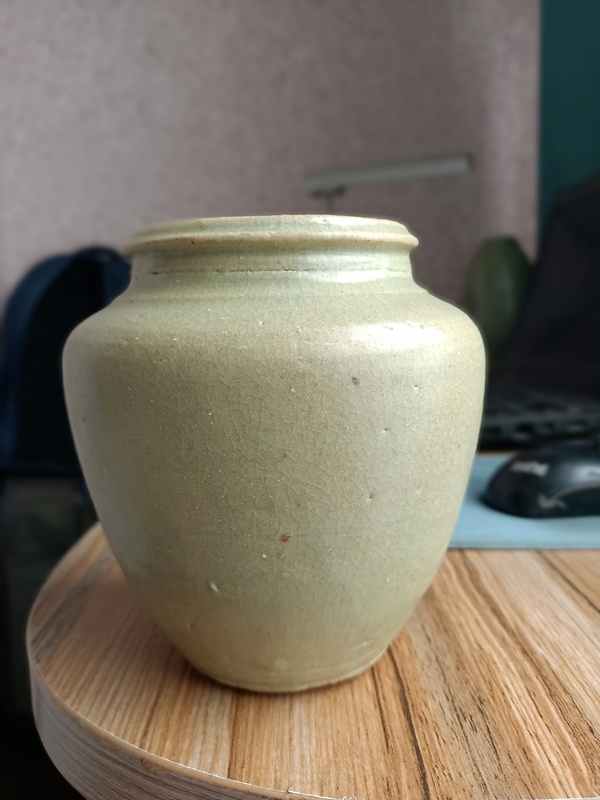古玩陶瓷龍泉青瓷罐拍賣,當前價格1800元