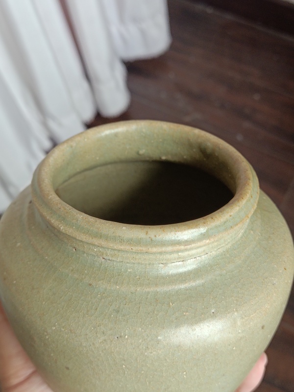 古玩陶瓷龍泉青瓷罐拍賣，當前價格1800元