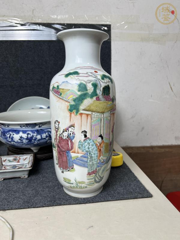古玩陶瓷粉彩人物故事紋撇口瓶真品鑒賞圖