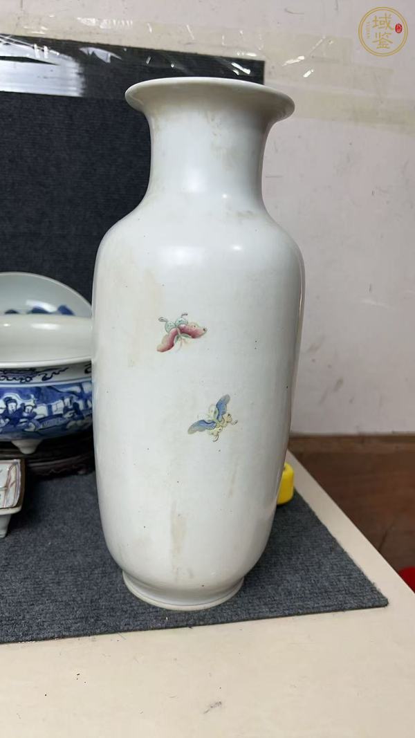 古玩陶瓷粉彩人物故事紋撇口瓶真品鑒賞圖