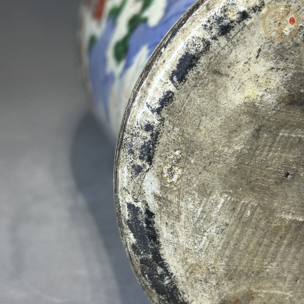 古玩陶瓷青花五彩人物故事紋觀音尊真品鑒賞圖
