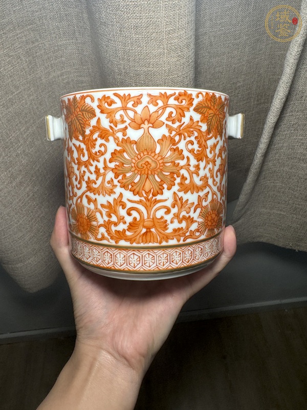 古玩陶瓷花卉紋罐真品鑒賞圖
