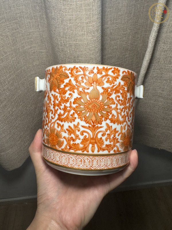 古玩陶瓷花卉紋罐真品鑒賞圖