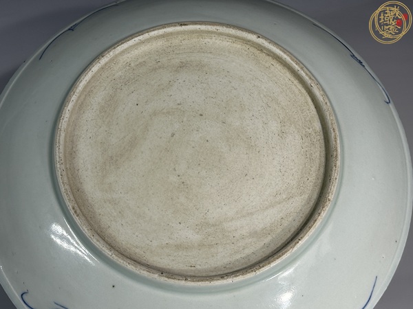 古玩陶瓷清中期青花釉里紅魚(yú)盤真品鑒賞圖