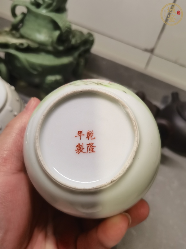 古玩粉彩瓶真品鑒賞圖