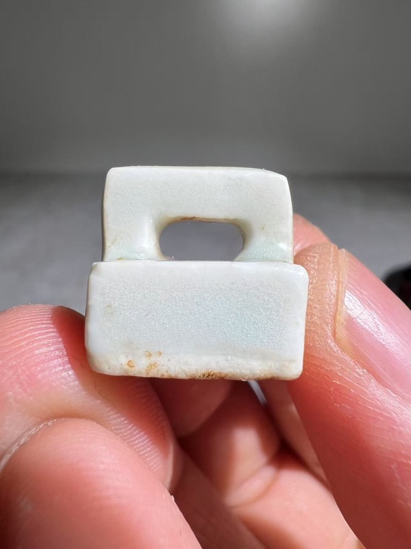 古玩雜項(xiàng)（少見明代）影青瓷印章（品種少有很高藝術(shù)研究價(jià)值）拍賣，當(dāng)前價(jià)格38888元