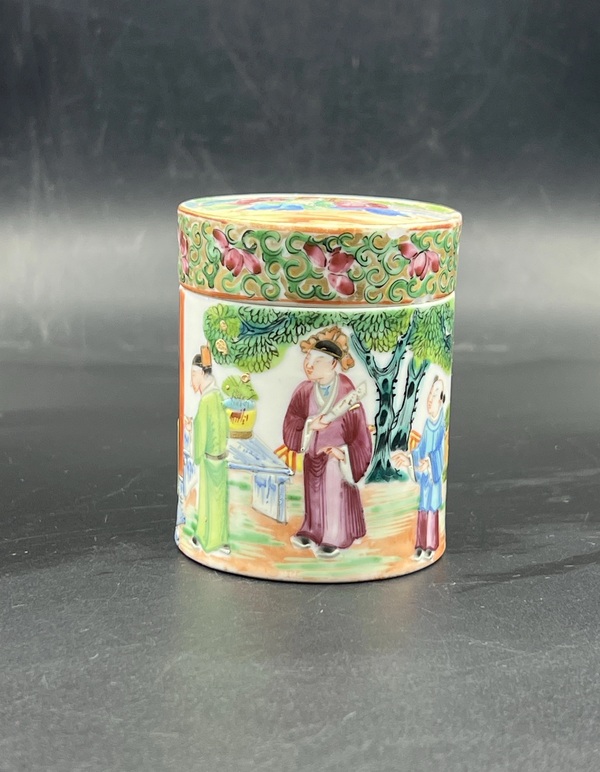 古玩轉(zhuǎn)賣廣彩人物故事紋蓋缸拍賣，當(dāng)前價(jià)格450元