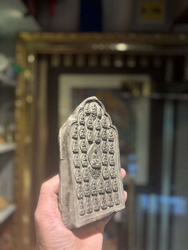 古玩雜項(xiàng)【超大尺寸】清中期.釋迦牟尼佛皈依境擦擦拍賣，當(dāng)前價(jià)格750元