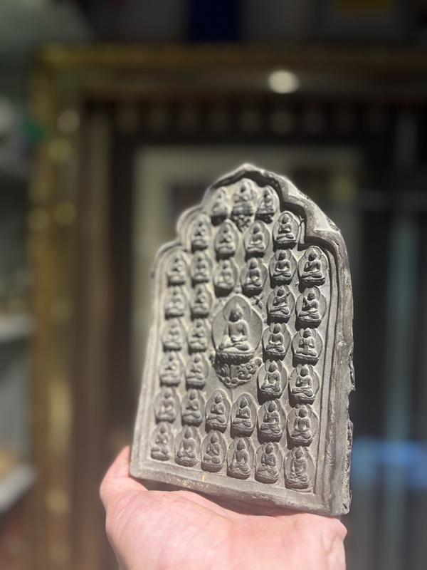 古玩雜項(xiàng)【超大尺寸】清中期.釋迦牟尼佛皈依境擦擦拍賣，當(dāng)前價(jià)格750元