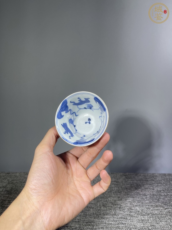 古玩陶瓷內(nèi)青花金玉滿堂外紫金釉仰鐘杯真品鑒賞圖