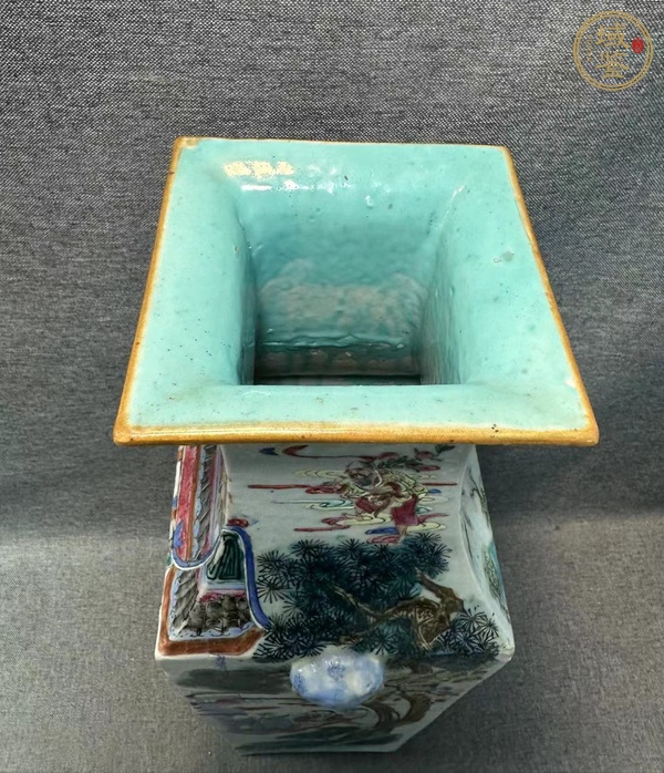 古玩陶瓷粉彩人物故事紋四方瓶真品鑒賞圖