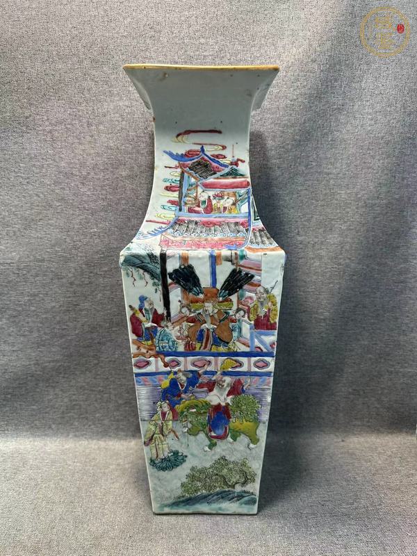 古玩陶瓷粉彩人物故事紋四方瓶真品鑒賞圖