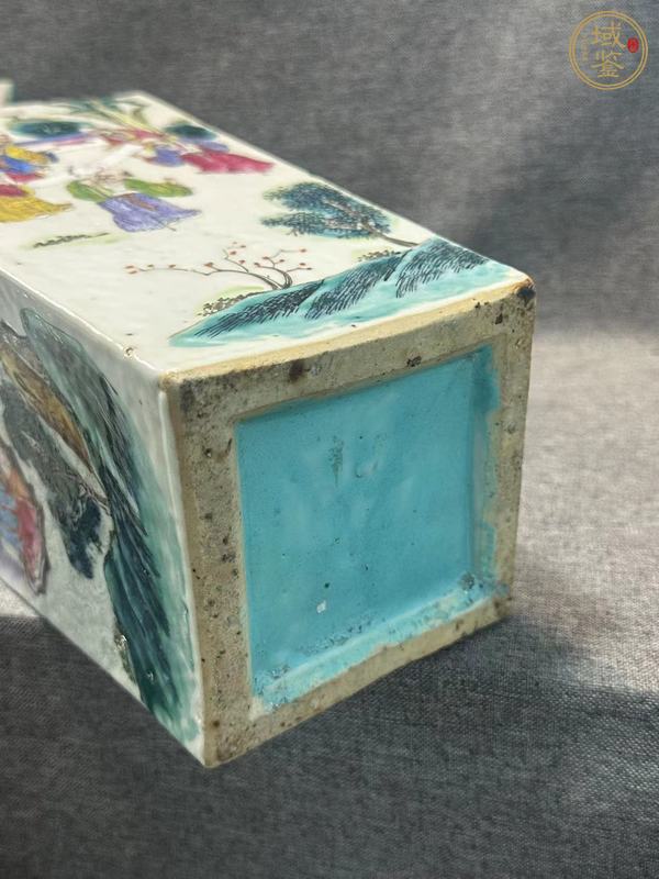 古玩陶瓷粉彩人物故事紋四方瓶真品鑒賞圖