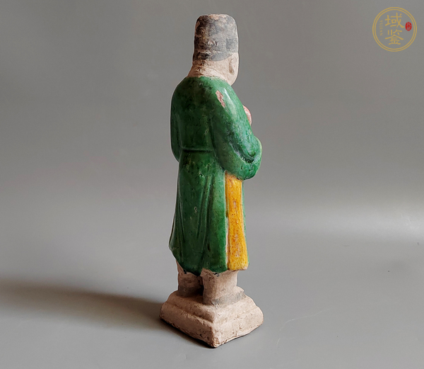 古玩陶瓷明三彩人物俑真品鑒賞圖