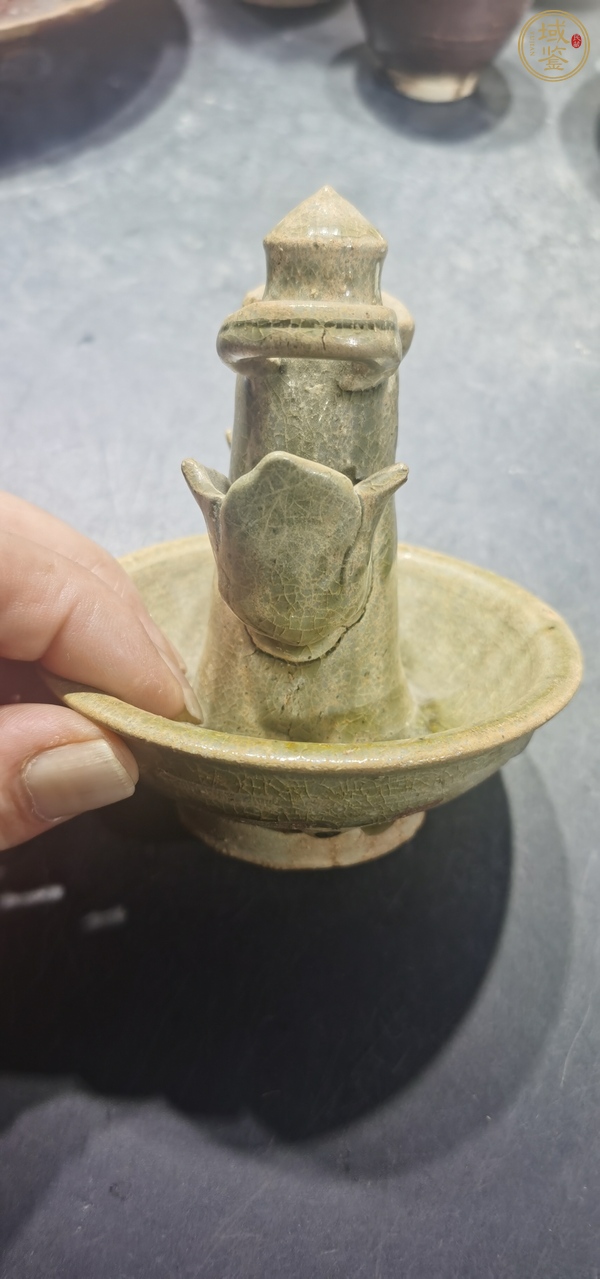 古玩陶瓷越窯蘭花蠟燈真品鑒賞圖
