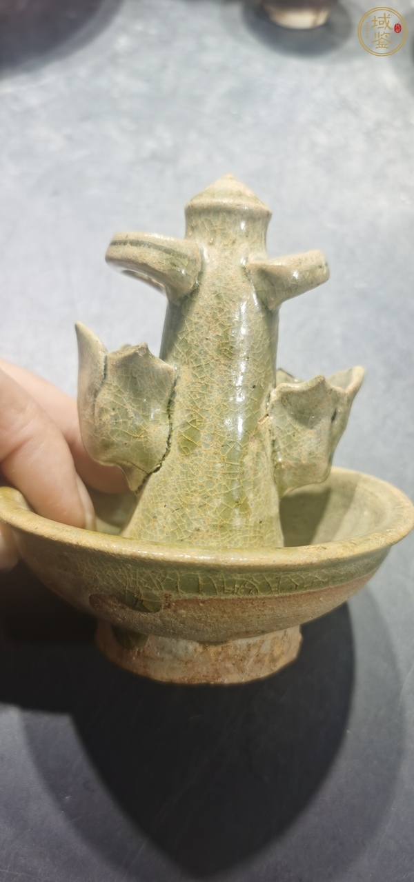 古玩陶瓷越窯蘭花蠟燈真品鑒賞圖