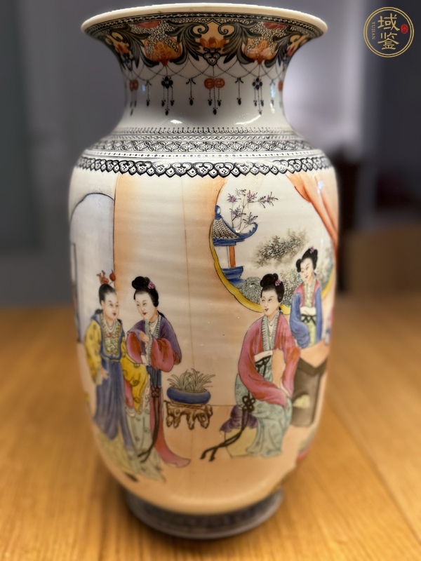 古玩陶瓷解放初 新粉彩人物紋燈籠瓶真品鑒賞圖