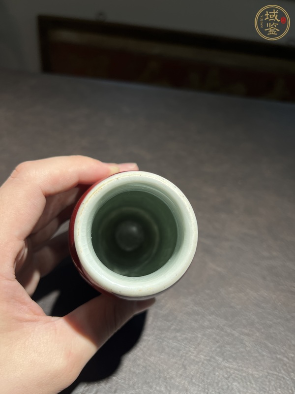 古玩陶瓷紅釉一筒瓶真品鑒賞圖
