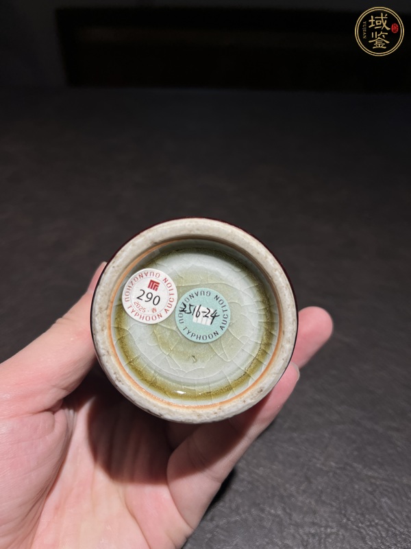 古玩陶瓷紅釉一筒瓶真品鑒賞圖