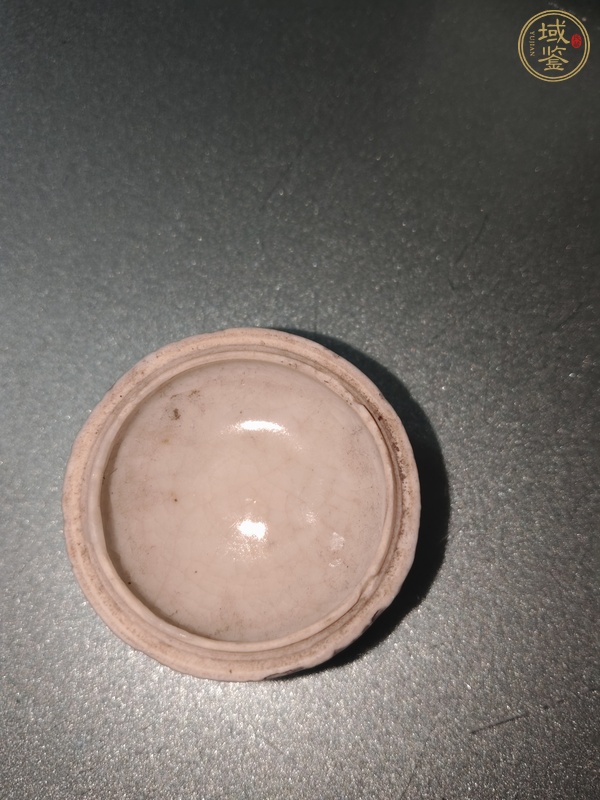古玩陶瓷青花云鶴紋粉盒真品鑒賞圖