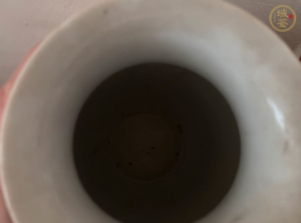 古玩陶瓷人物紋粉彩燈籠瓶真品鑒賞圖