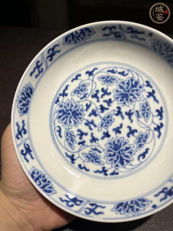 古玩陶瓷青化纏枝蓮盤真品鑒賞圖