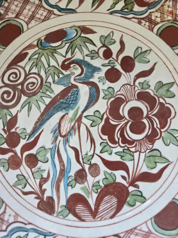 古玩陶瓷紅綠彩鳳凰花卉紋盤真品鑒賞圖