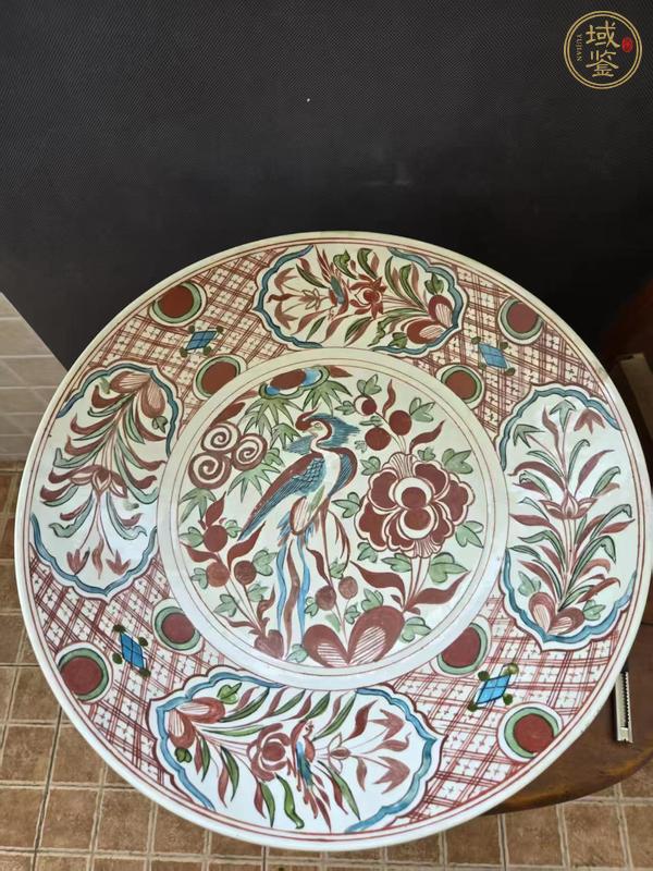 古玩紅綠彩鳳凰花卉紋盤真品鑒賞圖