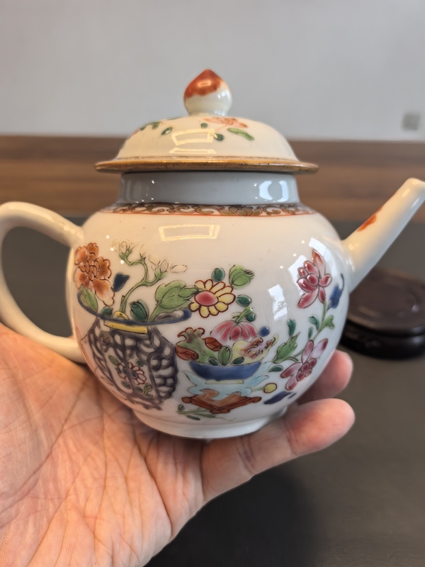 古玩陶瓷雍正粉彩清供紋壺拍賣,當前價格4980元