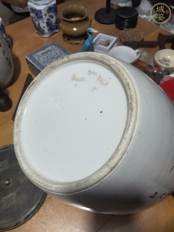 古玩陶瓷民國(guó)淺降彩博古圖冬瓜罐真品鑒賞圖