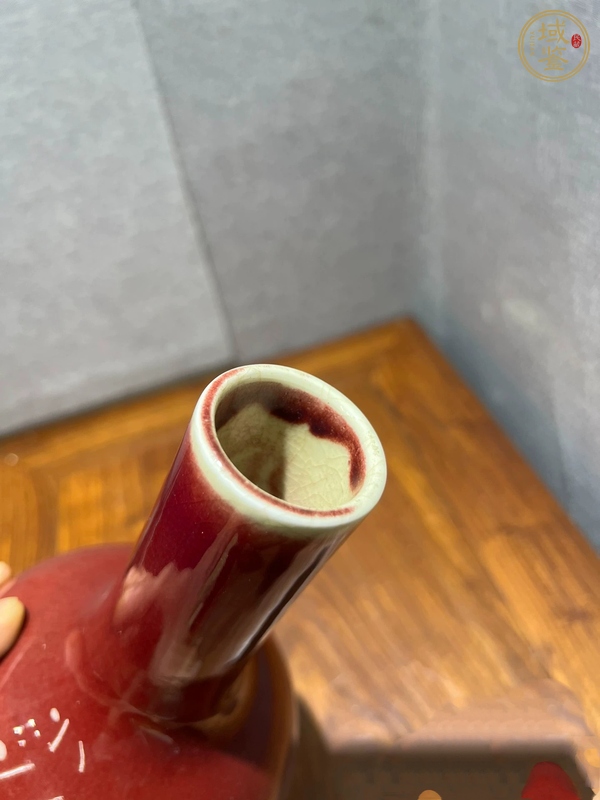 古玩陶瓷郎紅釉天球瓶真品鑒賞圖