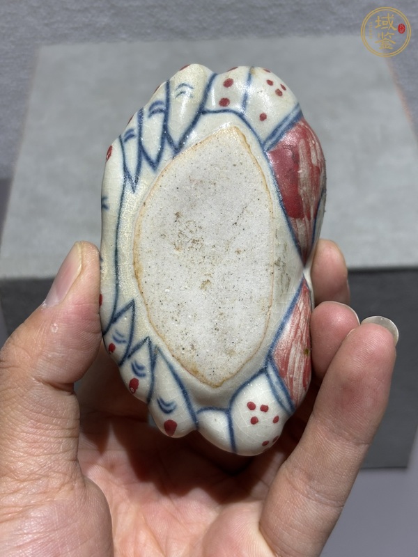 古玩陶瓷粉彩蟹型蓋盒真品鑒賞圖
