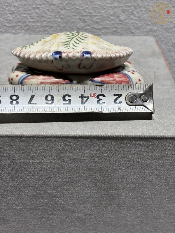 古玩陶瓷粉彩蟹型蓋盒真品鑒賞圖