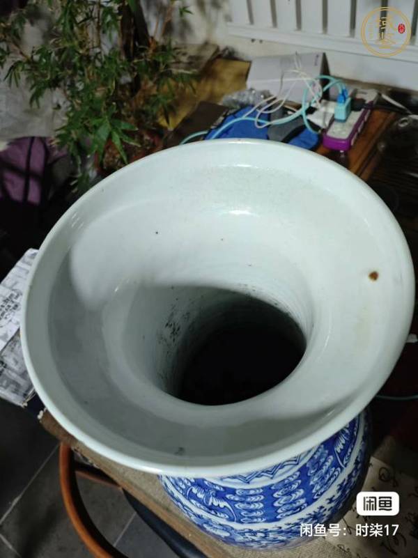 古玩陶瓷青花喜字瓶真品鑒賞圖